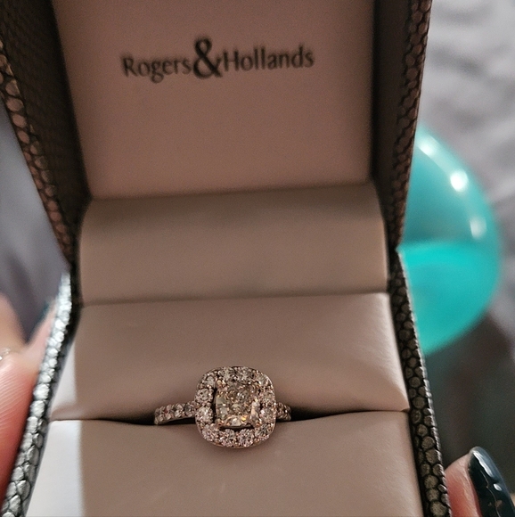 Gabriel & Co. Engagement ring - Picture 3 of 3